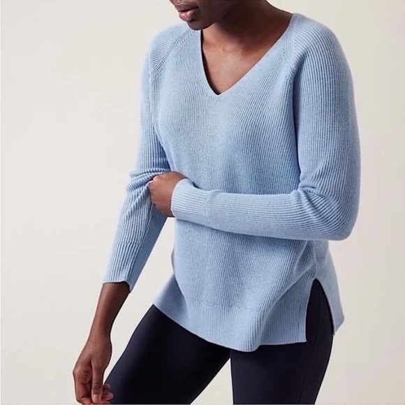 Athleta Hanover Refined Merino Wool V-neck Sweater - Picture 6 of 6
